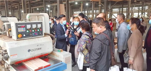 實力見證 攜手前進 山西意向經(jīng)銷商赴雙羽工廠展廳參觀考察